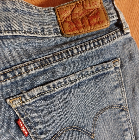 Levi 711 Skinny Jeans - Picture 5 of 5